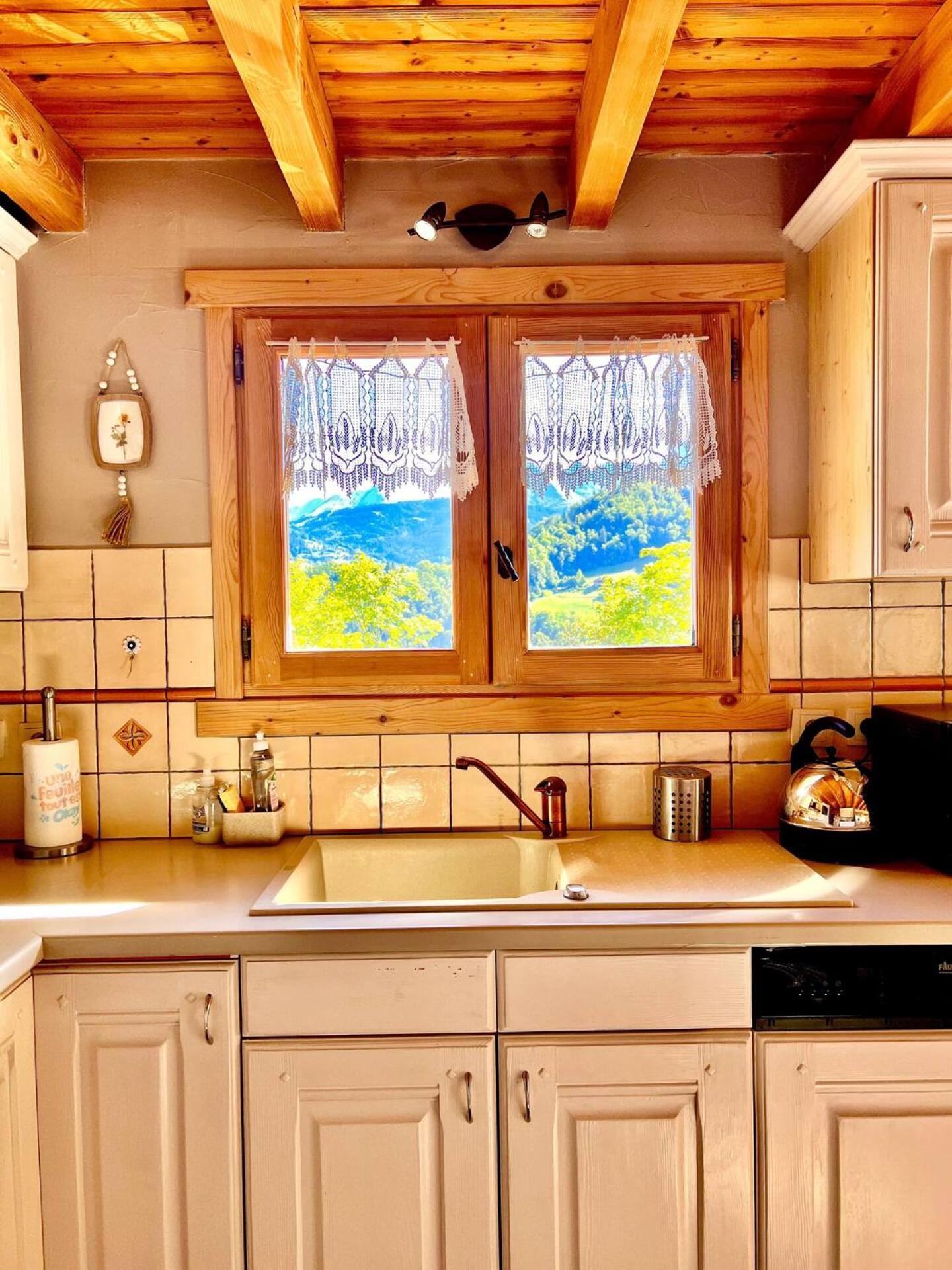 Charming Family Chalet For 8 People, With Private Hot Tub Les Clefs Exterior photo